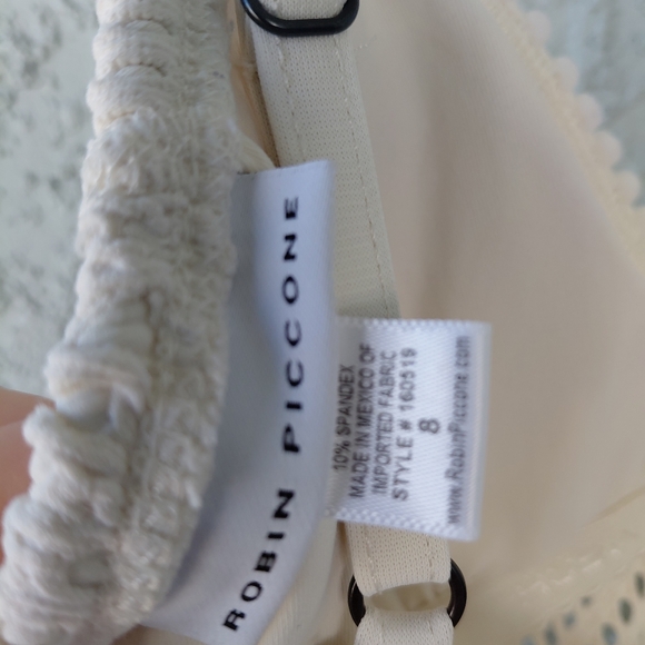 ROBIN PICCONE - Picture 8 of 12